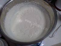 食欲满满的草莓慕斯蛋糕做法图解22)
