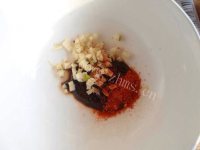 香喷喷的煎饼果子做法图解2)