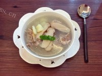鲜香的松茸土豆排骨汤做法图解8)