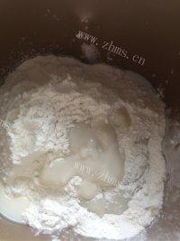 超软的汤种法柔软餐包做法图解3)