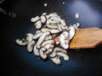 家常菜榨菜香菇炒肉丝做法图解7)
