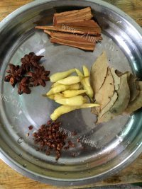 美味的煮花生做法图解3)