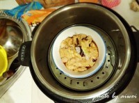 诱人的小酥肉蒸碗做法图解13)