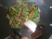 美味营养的炒茄子做法图解8)