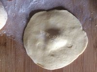 好吃的玉米面菜饺子做法图解7)
