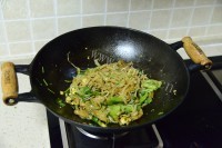 美味的素炒河粉