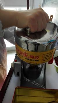美味营养的阿胶糕做法图解1)