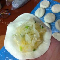 美味萝卜丝发面饼做法图解8)