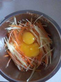 自制土豆鸡蛋饼做法图解2)