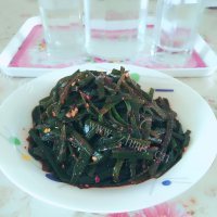喷香的凉拌海带丝做法图解5)