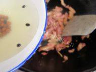 双孢菇炒肉片的做法图解五