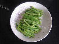 好吃的麻汁豆角做法图解7)