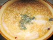 美味的鸭肉皮蛋粥做法图解3)