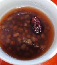 「DIY」薏米红豆红枣粥做法图解4)