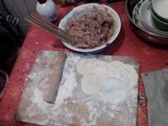 美味芹菜猪肉饺子做法图解7)