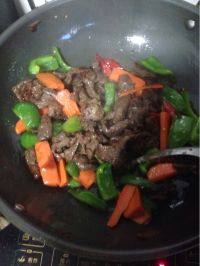 [简单版]青椒牛肉