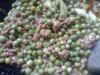 家常菜肉末豌豆做法图解9)