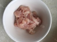 美味的榨菜肉丝面做法图解2)