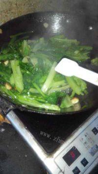 家常菜蒜炒油麦菜