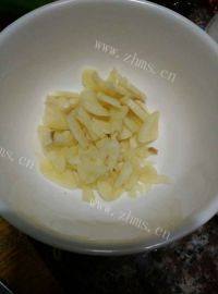 家常菜炒土豆片做法图解2)