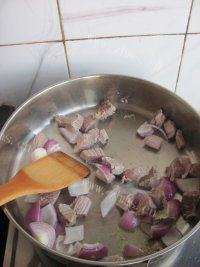 十分诱人的红酒烩牛肉做法图解6)