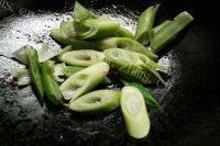 自制葱香豆腐做法图解5)