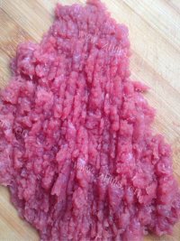色香味俱全的牛肉汉堡包做法图解4)