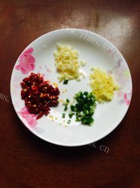 美味营养的水煮牛肉做法图解4)