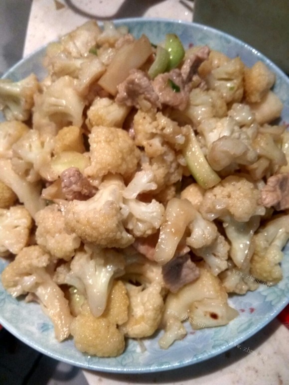 肉片炒菜花