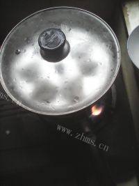 自制香菇猪肉蒸饺做法图解4)