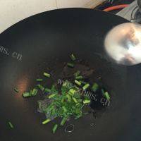 美味的西红柿鸡蛋汤做法图解4)
