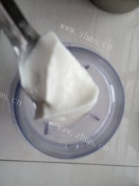 特下饭的芒果奶昔做法图解4)