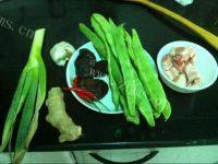 美味的豆角五花肉做法图解1)
