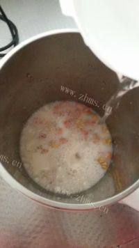 美味早餐核桃花生露做法图解5)