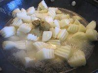 「DIY美食」咖喱土豆做法图解6)