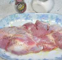 民族美食秘制孜然烤羊腿做法图解2)