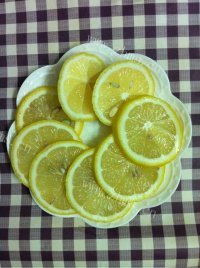 酸甜的柠檬薏米蜂蜜水做法图解1)