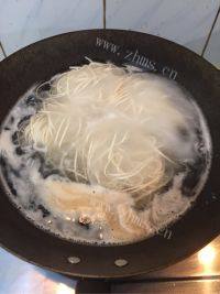 美味的西红柿鸡蛋打卤面做法图解9)