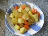 美味咖喱土豆丁做法图解4)