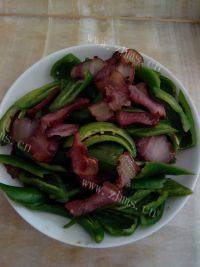 家常菜辣椒炒腊肉