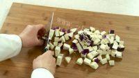 家常菜茄子炒肉末做法图解1)