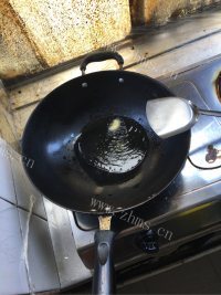 珍馐美味的鲫鱼豆腐汤做法图解2)