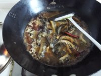 美味的红烧泥鳅做法图解4)