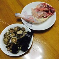 好吃的冬菇焖鸡做法图解1)