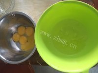 满口清香的戚风蛋糕做法图解2)