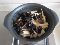 美味牛肉腐竹煲做法图解10)