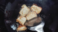 家常菜虾仁炒豆腐做法图解8)