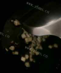 唇齿留香的炒豆腐做法图解2)