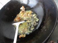 「念念不忘」芹菜炒肉做法图解6)
