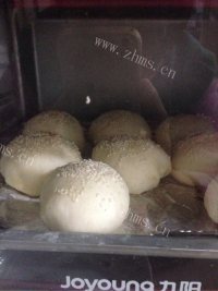 芝麻小面包做法图解6)